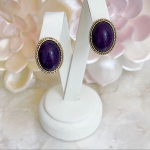 Vintage Gold Tone Faux Purple Oval Classic Earrings Pierced 1”